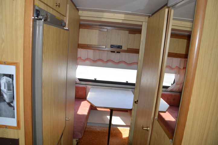 408118-20 CABBY 562 DLX -1988