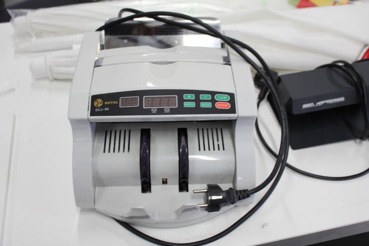 408122-11 Electronic Equipment