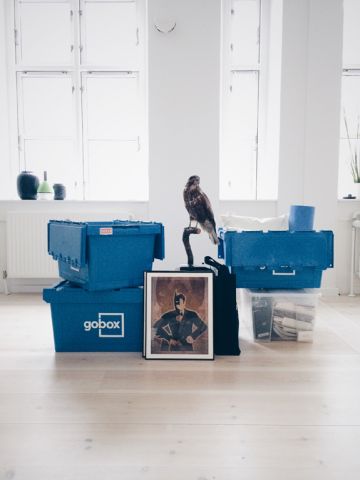 408789-2 Liquidation item: 5 x Gobox stacking and container boxes. Free shipping