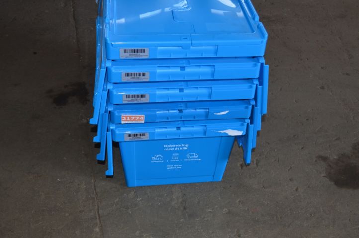 408789-9 Liquidation item: 5 x Gobox stacking and container boxes. Free shipping