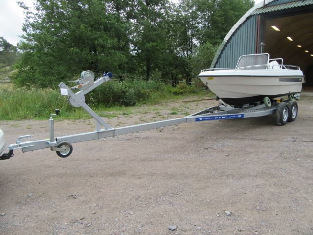 343941-1 Boat trailer