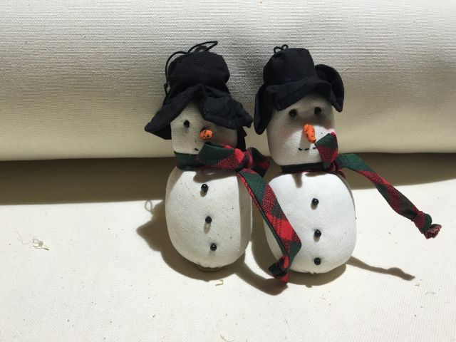 412817-1 Små snögubbar