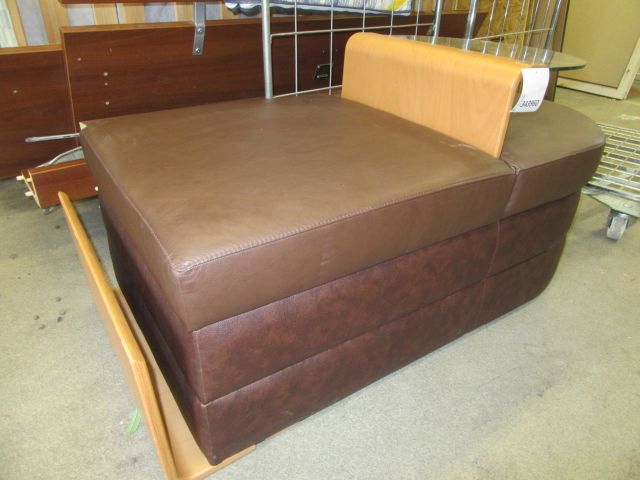 343960-1 Hall / kontorsmöbel