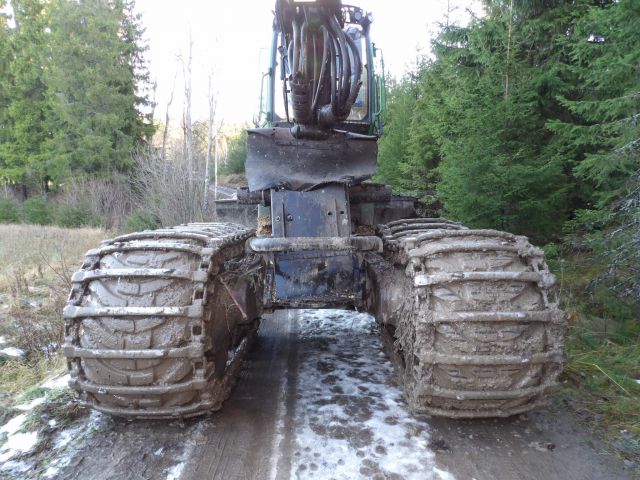 413141-8 John Deere 1170E -10