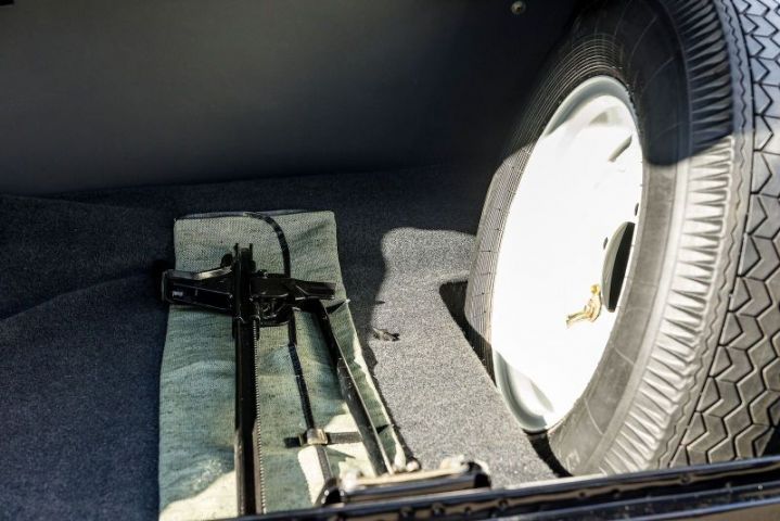 413217-9 GAZ 21 C VOLGA III series