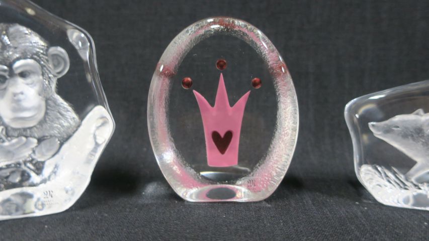 397310-3 Mats Jonasson Målerås Glasfigurer