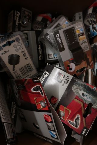 409694-1 Saw blades, brushes etc