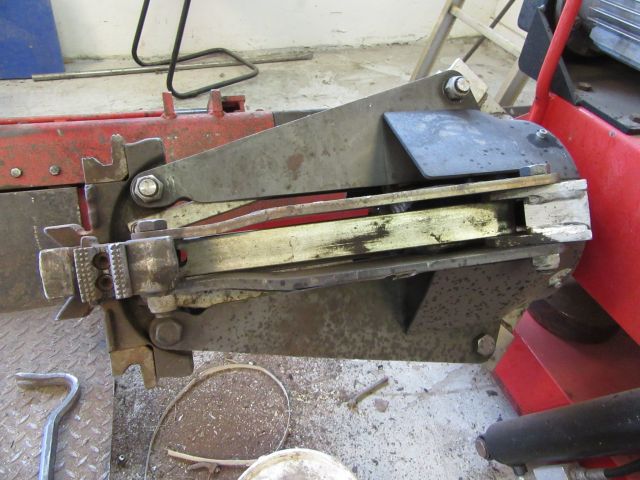 379615-12 Tire machine