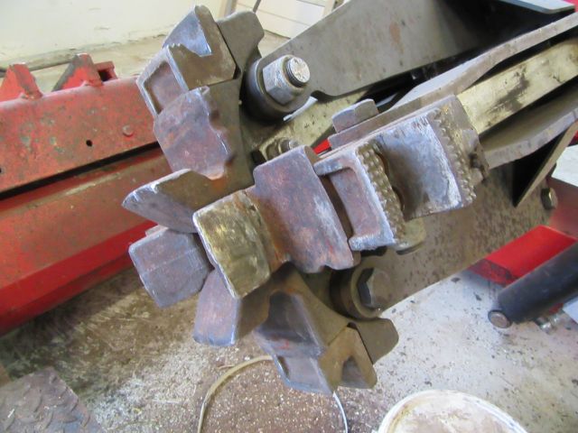 379615-13 Tire machine