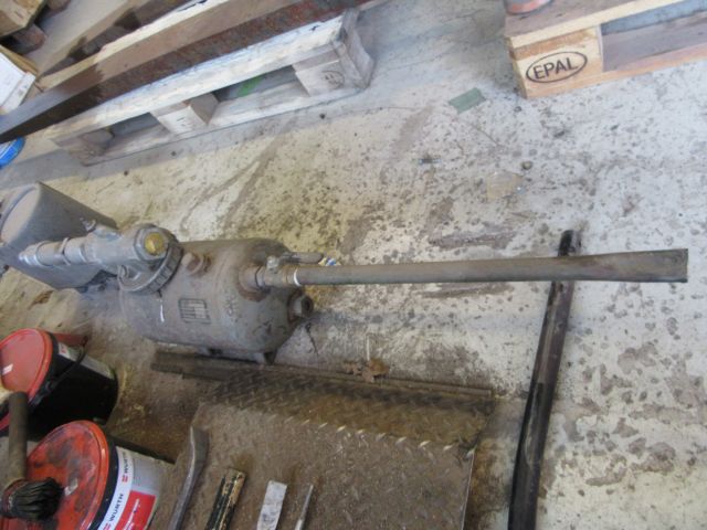 379615-15 Tire machine