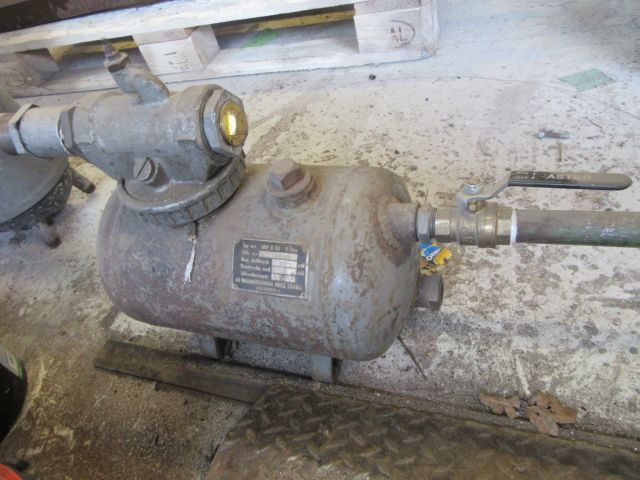 379615-16 Tire machine