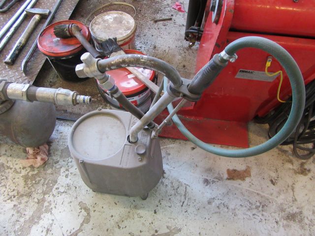 379615-17 Tire machine