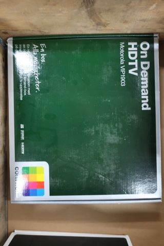 397126-5 Parti med digitalboxar och tillbehör till digital-TV