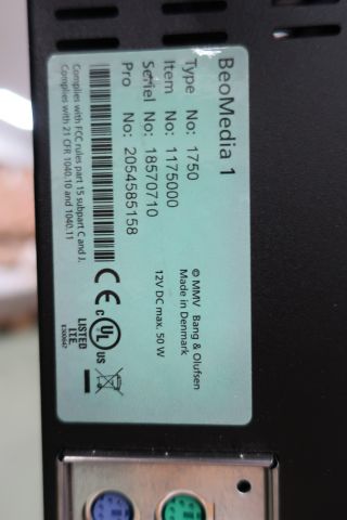 397126-14 Parti med digitalboxar och tillbehör till digital-TV