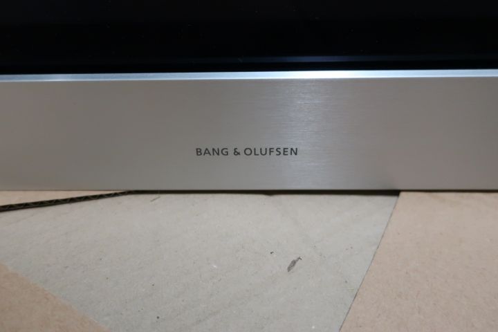 397127-4 2 pcs. BeoVision 4 - 50