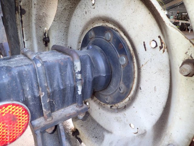 402628-31 VALMET 705 Jordbrukstraktor