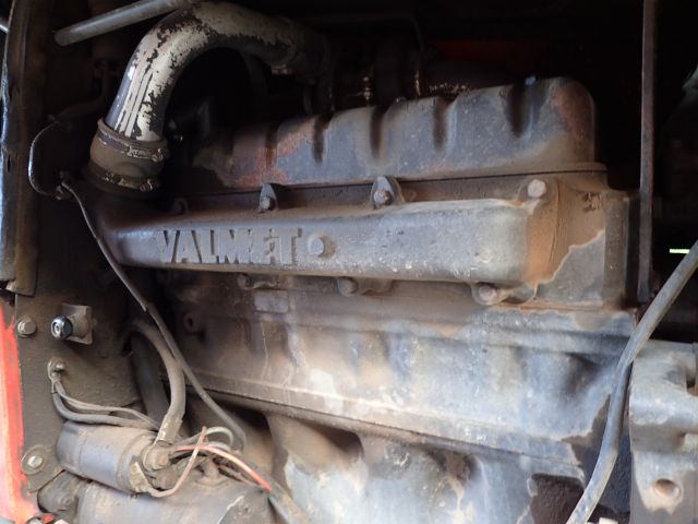 402628-49 VALMET 705 Jordbrukstraktor