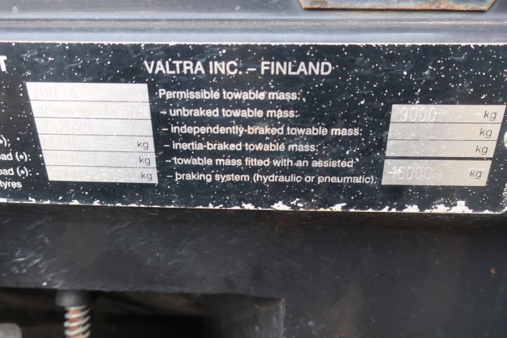 416324-23 VALMET 700-4WD 1999