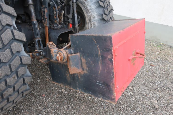 416324-24 VALMET 700-4WD 1999