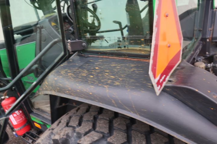 416324-35 VALMET 700-4WD 1999