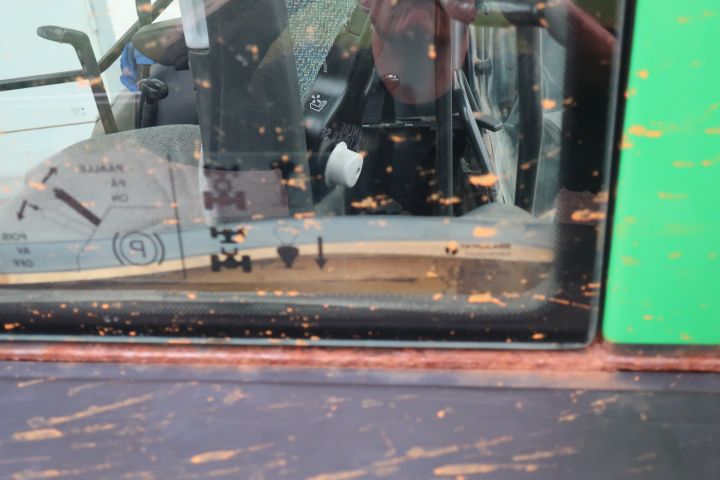 416324-37 VALMET 700-4WD 1999