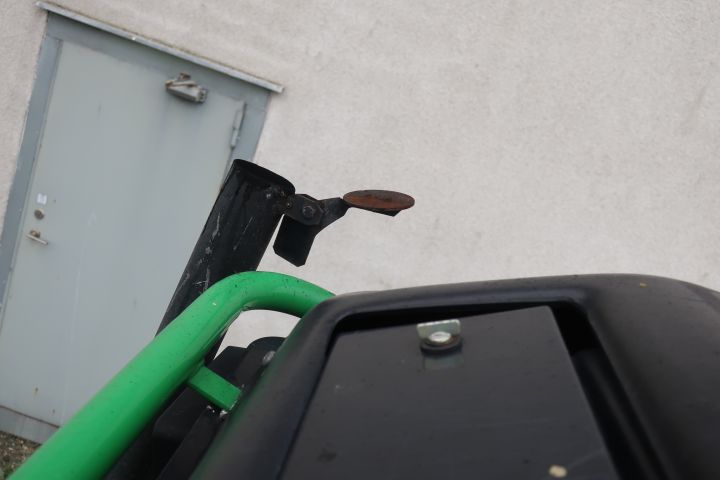 416324-44 VALMET 700-4WD 1999