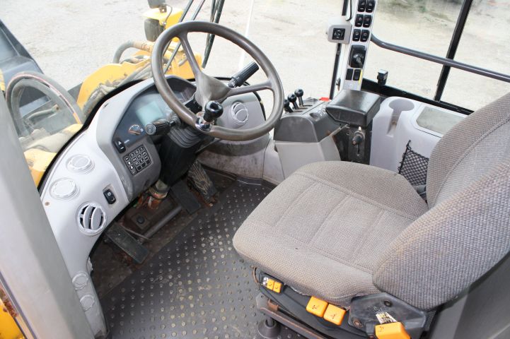 416343-19 Volvo L 150 F