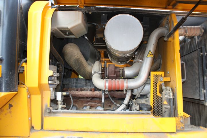 416362-23 JCB 426e HT