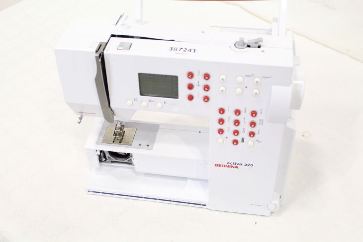 387241-1 Symaskin activa 220 från BERNINA