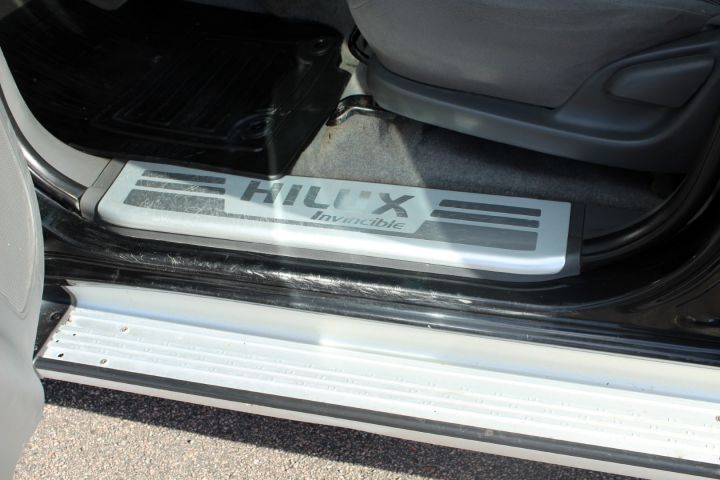 416660-18 Toyota Hilux 3.0 D-4D 4WD Double cab -2012 (Automat, 13506 mil, 171HK)