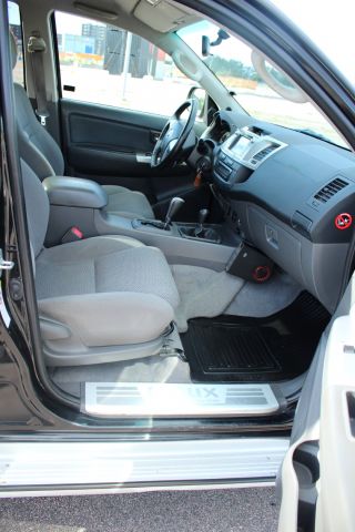 416660-28 Toyota Hilux 3.0 D-4D 4WD Double cab -2012 (Automat, 13506 mil, 171HK)