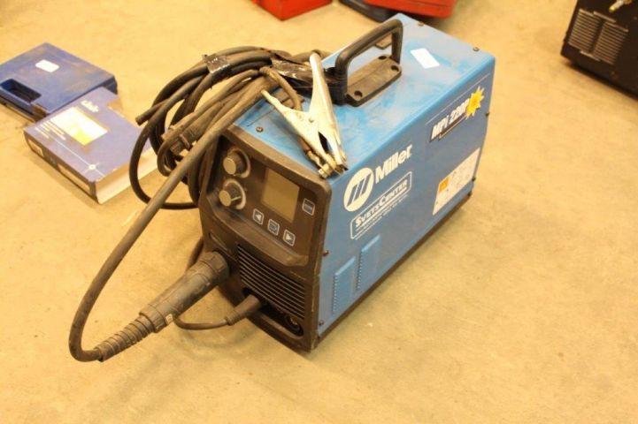 370731-1 Miller Svets MPi 220P