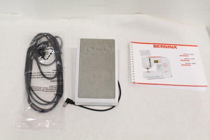 387241-5 Symaskin activa 220 från BERNINA