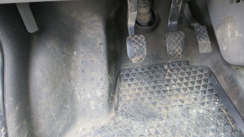 413536-22 VW Transporter T5 1.9 TDI Pickup (105hp) - 04