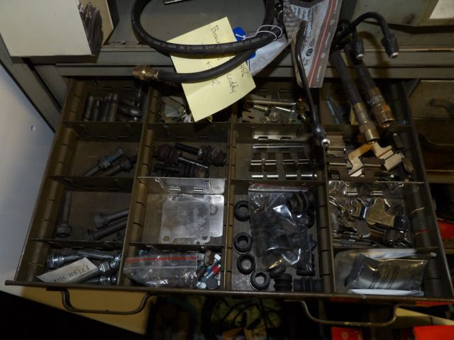 413235-6 Lots of carparts for Volkswagen etc.