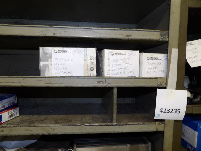413235-10 Lots of carparts for Volkswagen etc.