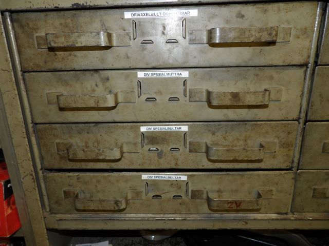 413235-11 Lots of carparts for Volkswagen etc.