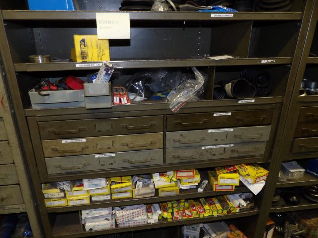 413235-17 Lots of carparts for Volkswagen etc.