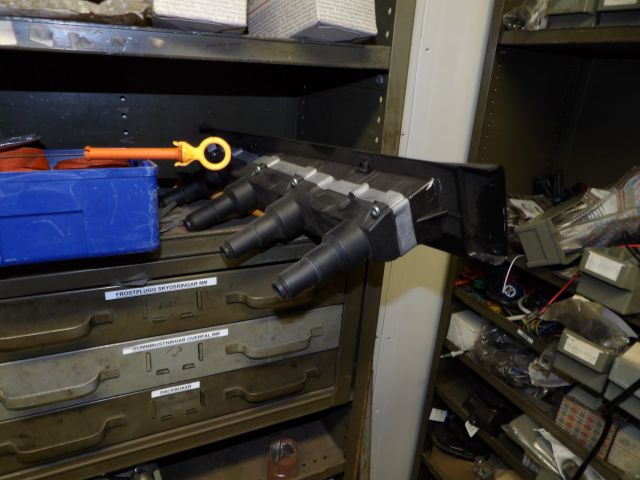 413235-33 Lots of carparts for Volkswagen etc.