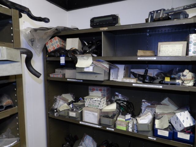 413235-43 Lots of carparts for Volkswagen etc.