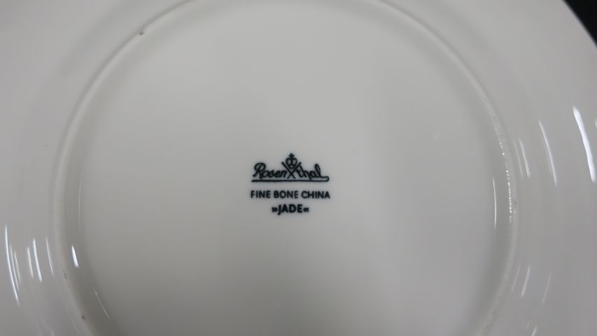397431-9 Blandat porslin