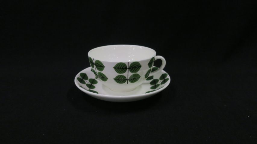 397431-25 Blandat porslin
