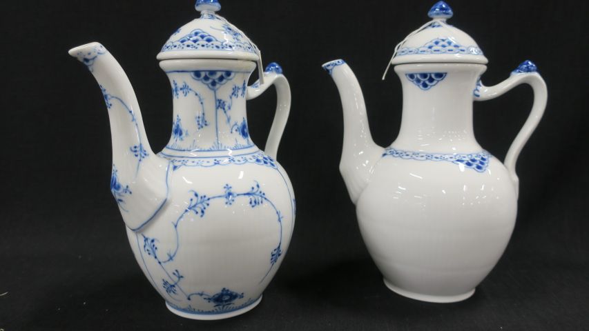 397438-9 Blandat porslin