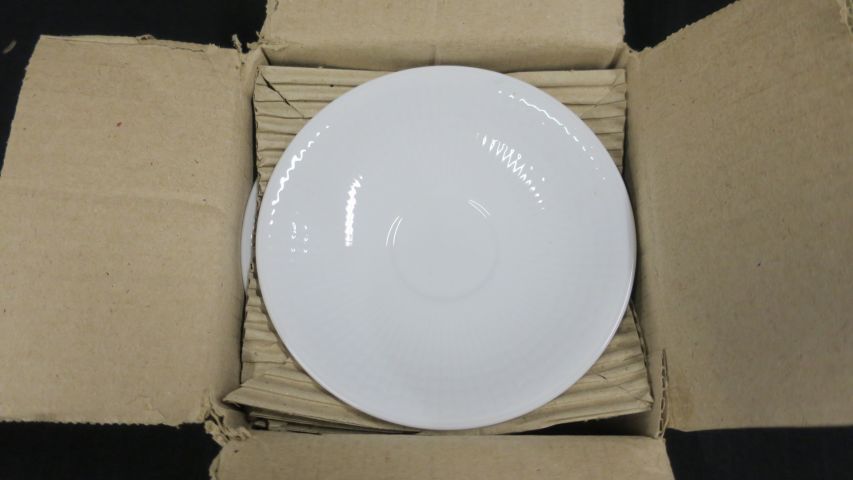 397438-15 Blandat porslin