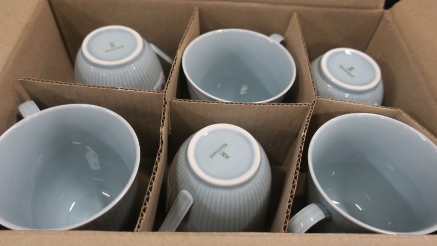 397438-18 Blandat porslin