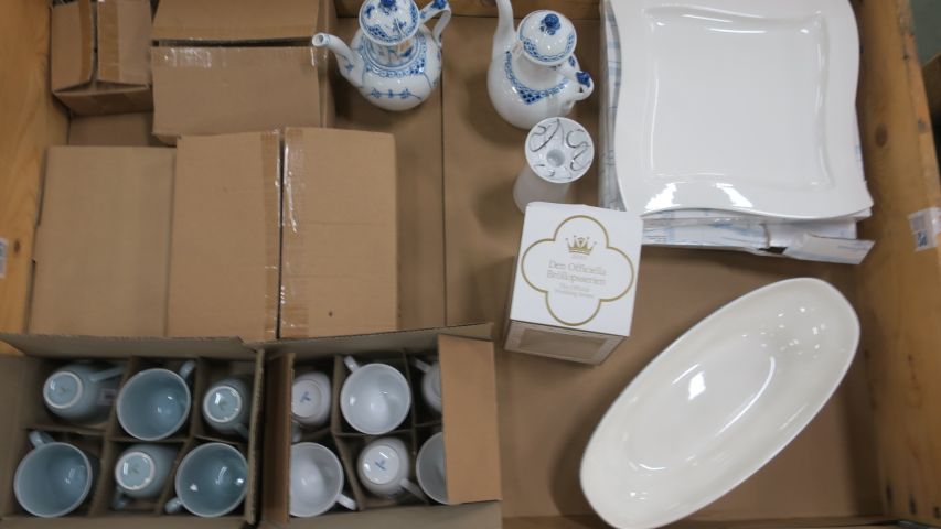 397438-1 Blandat porslin