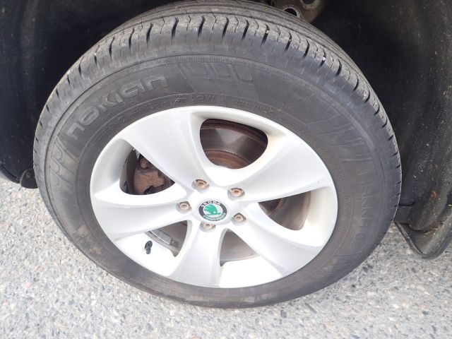 399867-15 Skoda Yeti 4x4 -12 Reg No: EGL 530