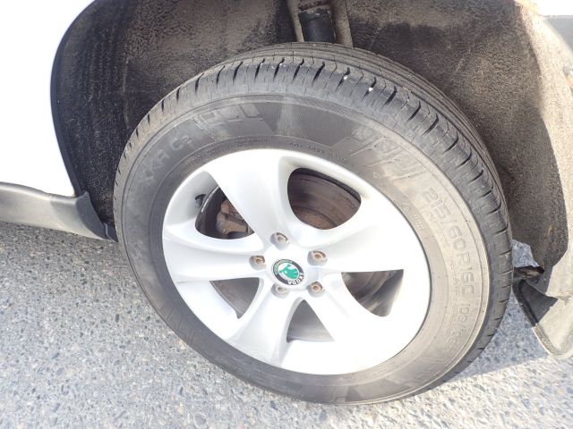 399867-38 Skoda Yeti 4x4 -12 Reg No: EGL 530