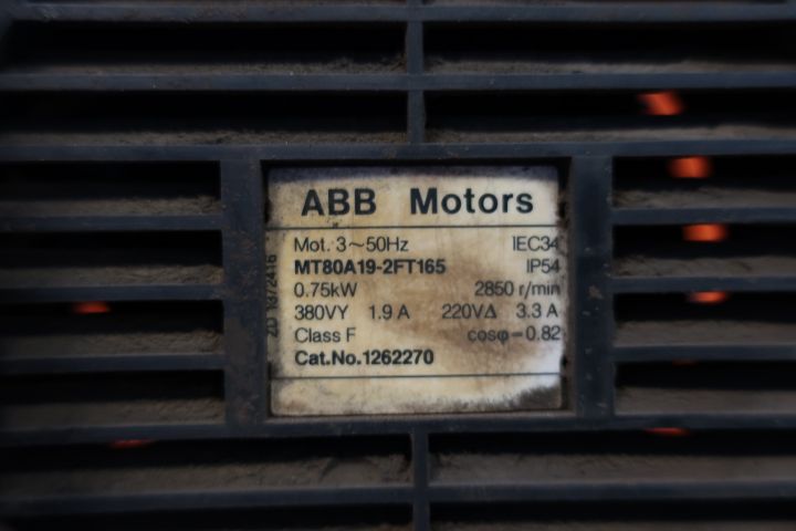 414962-5 2 st. Utsug med fläkt