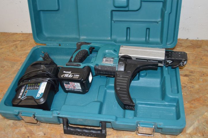 417052-4 Makita BFR540